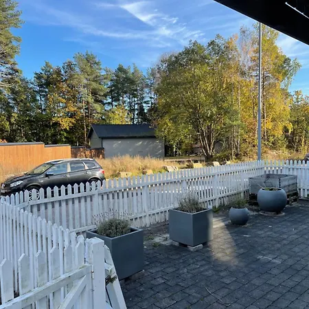 Lys Rent Og Trivelig Hybelleilighet شقة *