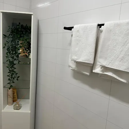 Lys Rent Og Trivelig Hybelleilighet كريستينساند