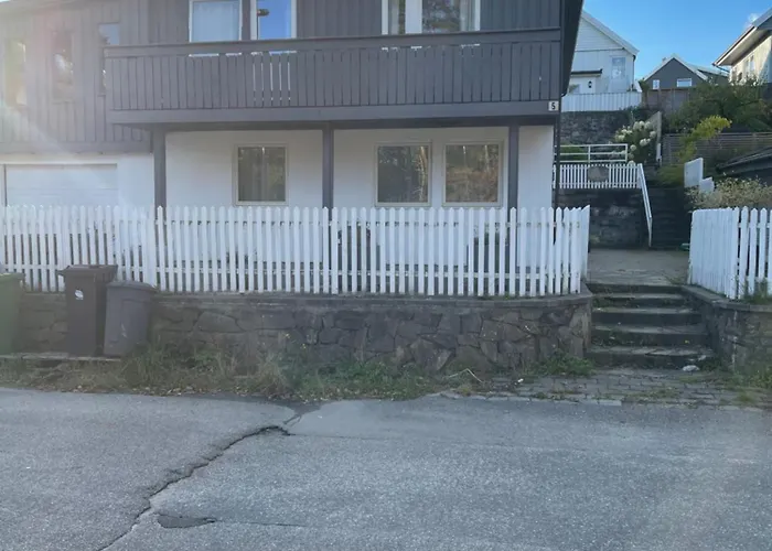 Lägenhet Lys Rent Og Trivelig Hybelleilighet Kristiansand